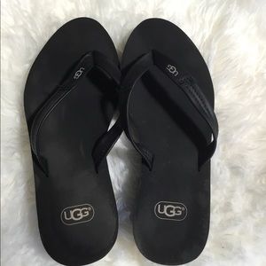 UGG flip flops